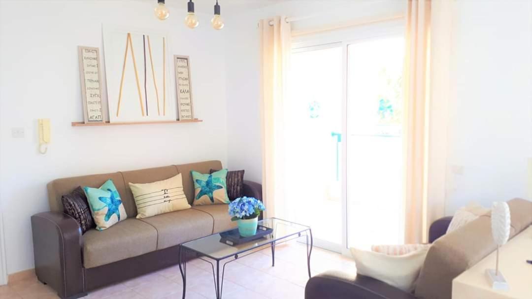Pafia Modern Apartment Paphos Exterior photo